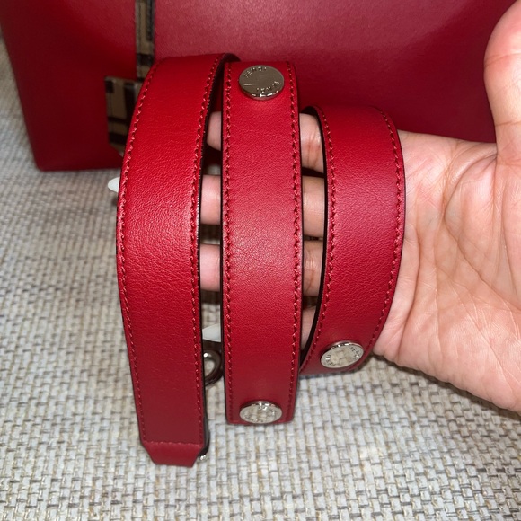 Fendi By The Way Shoulder Bag - Picture 6 of 16